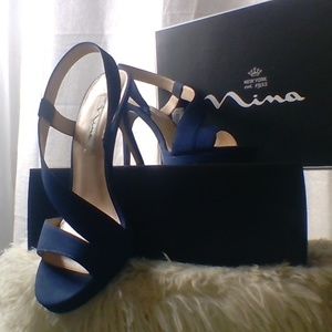 NINA Sling back pumps